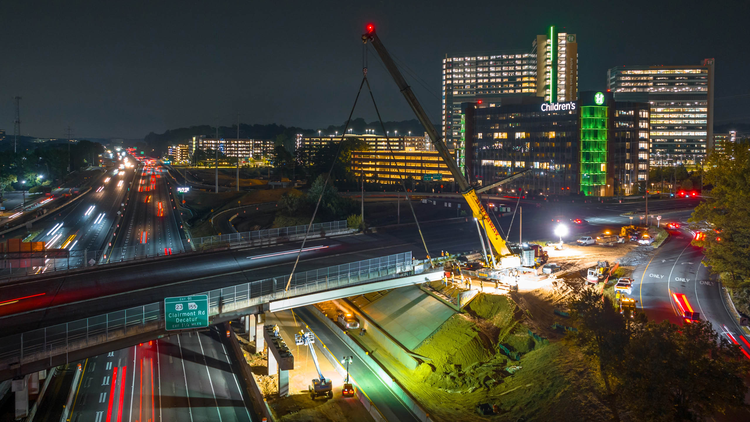 AT Crane Bridge Lift