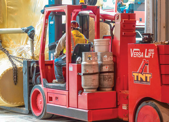 TNT Specialized Rigging Versa-Lift